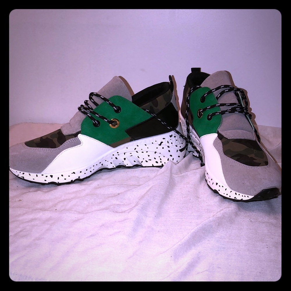 Shoes- size 10